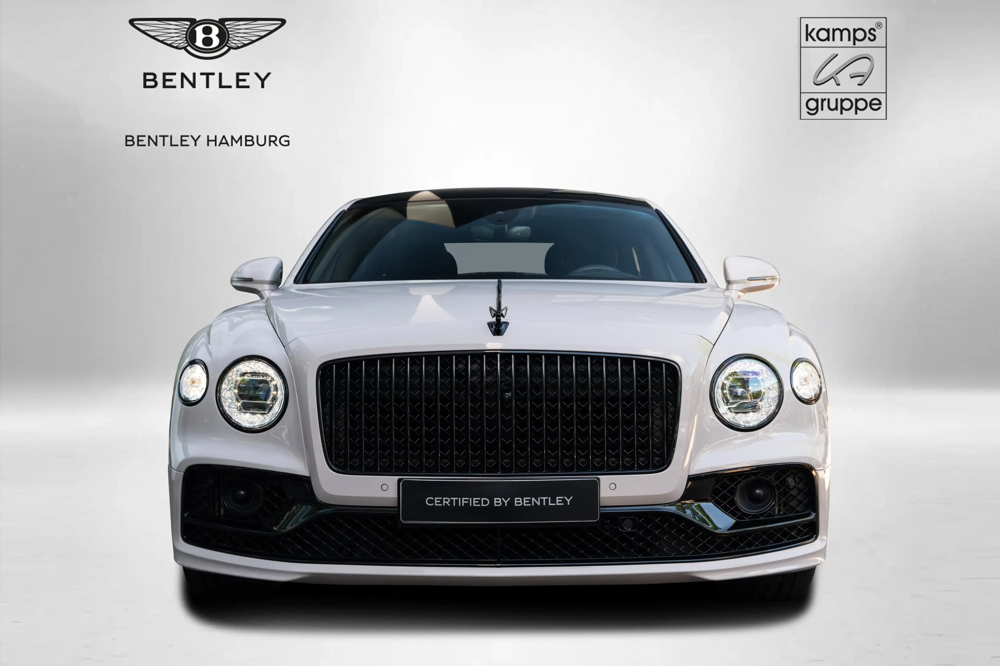 Bentley Flying Spur V8 — photo 2