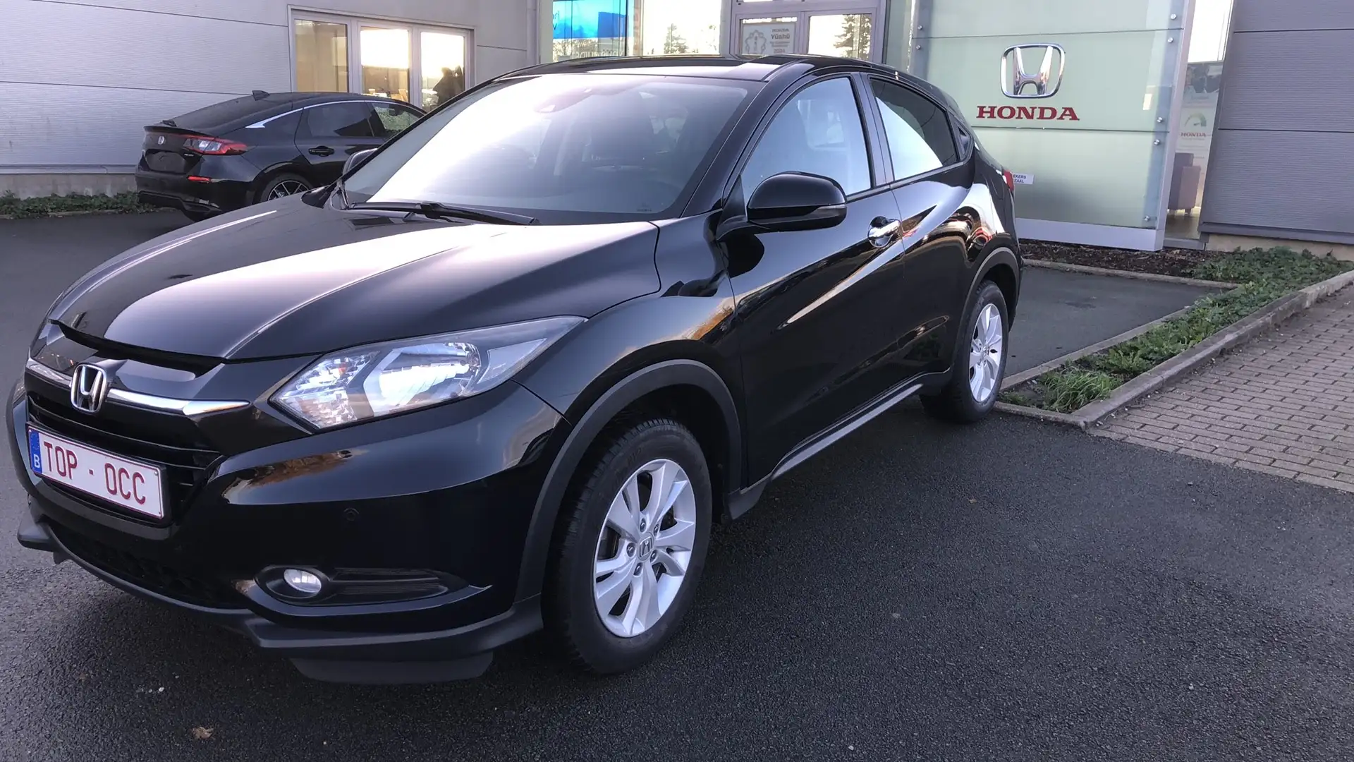 Honda HR-V HR-V 1.5 i-VTEC Elegance met trekhaak Noir - 2