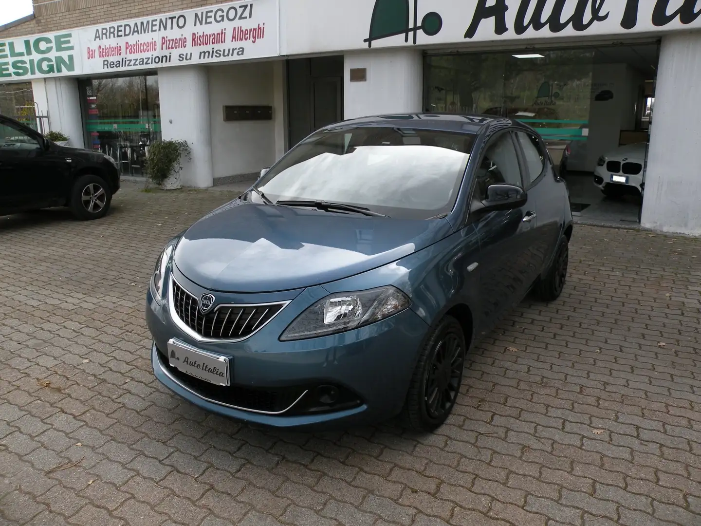 Lancia Ypsilon 1.0 FireFly 5 porte S&S Hybrid Silver Bleu - 2