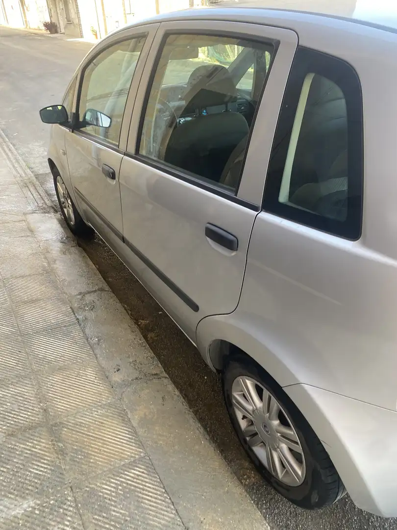 Fiat Idea 1.3 mjt 16v Black Energy - 2