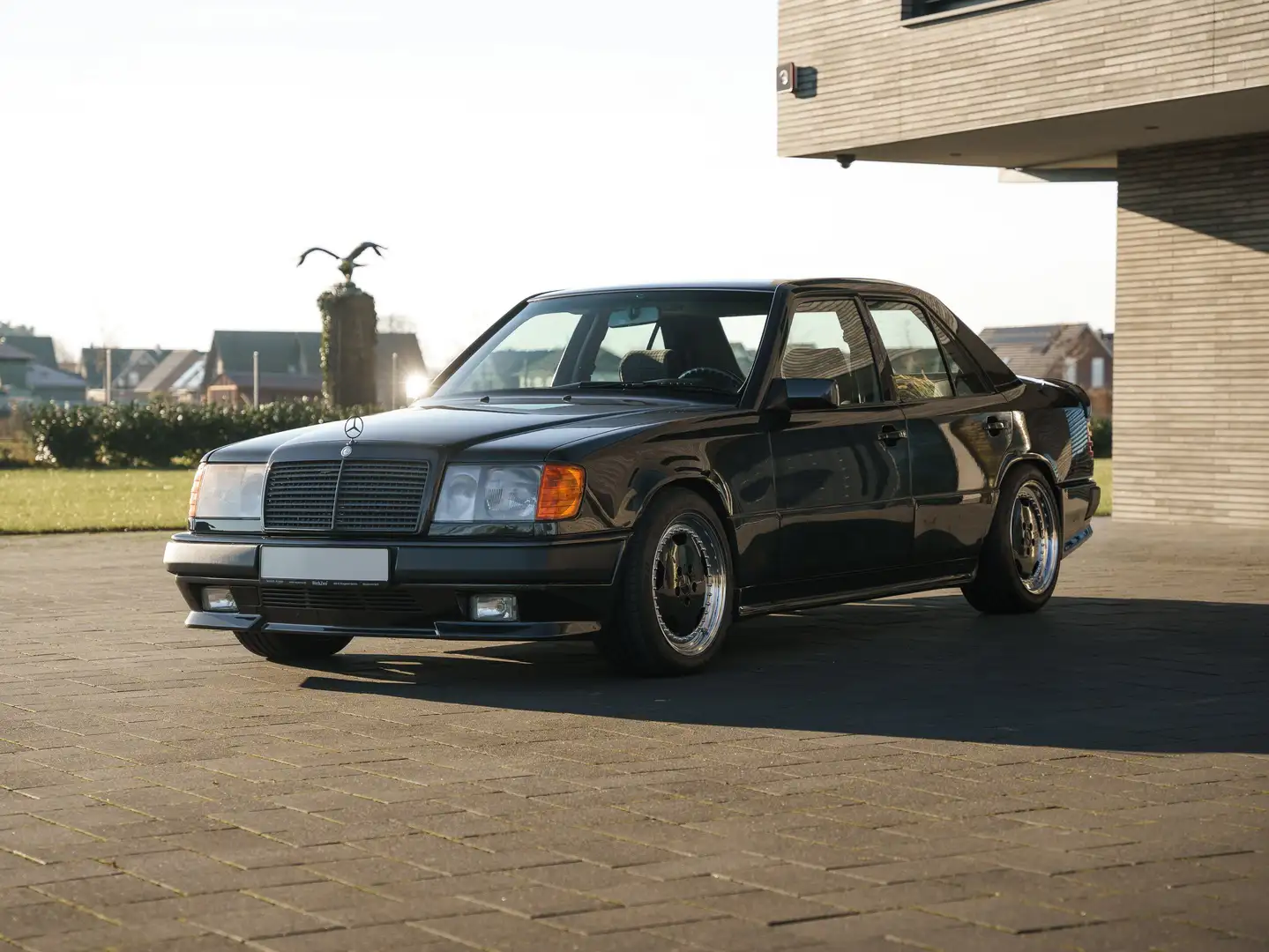 Mercedes-Benz 300 E 3.4 272ch AMG Noir - 1