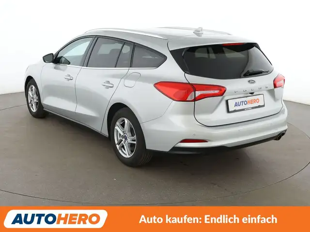 Ford Focus view 4