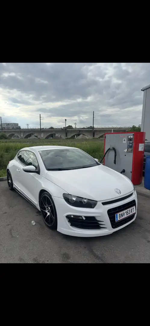 Volkswagen Scirocco 2,0 TSI DSG Weiß - 1