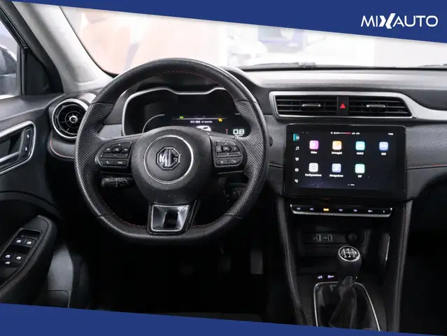 MG ZS view 11
