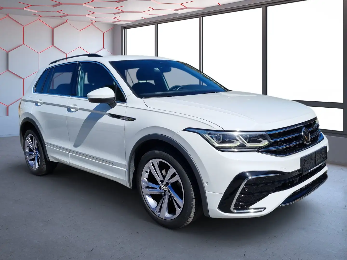 Volkswagen Tiguan R-Line TDI DSG Weiß - 2
