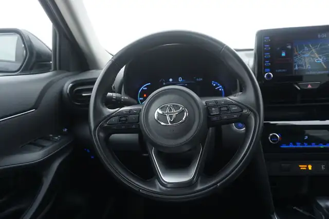 Toyota Yaris Cross view 11