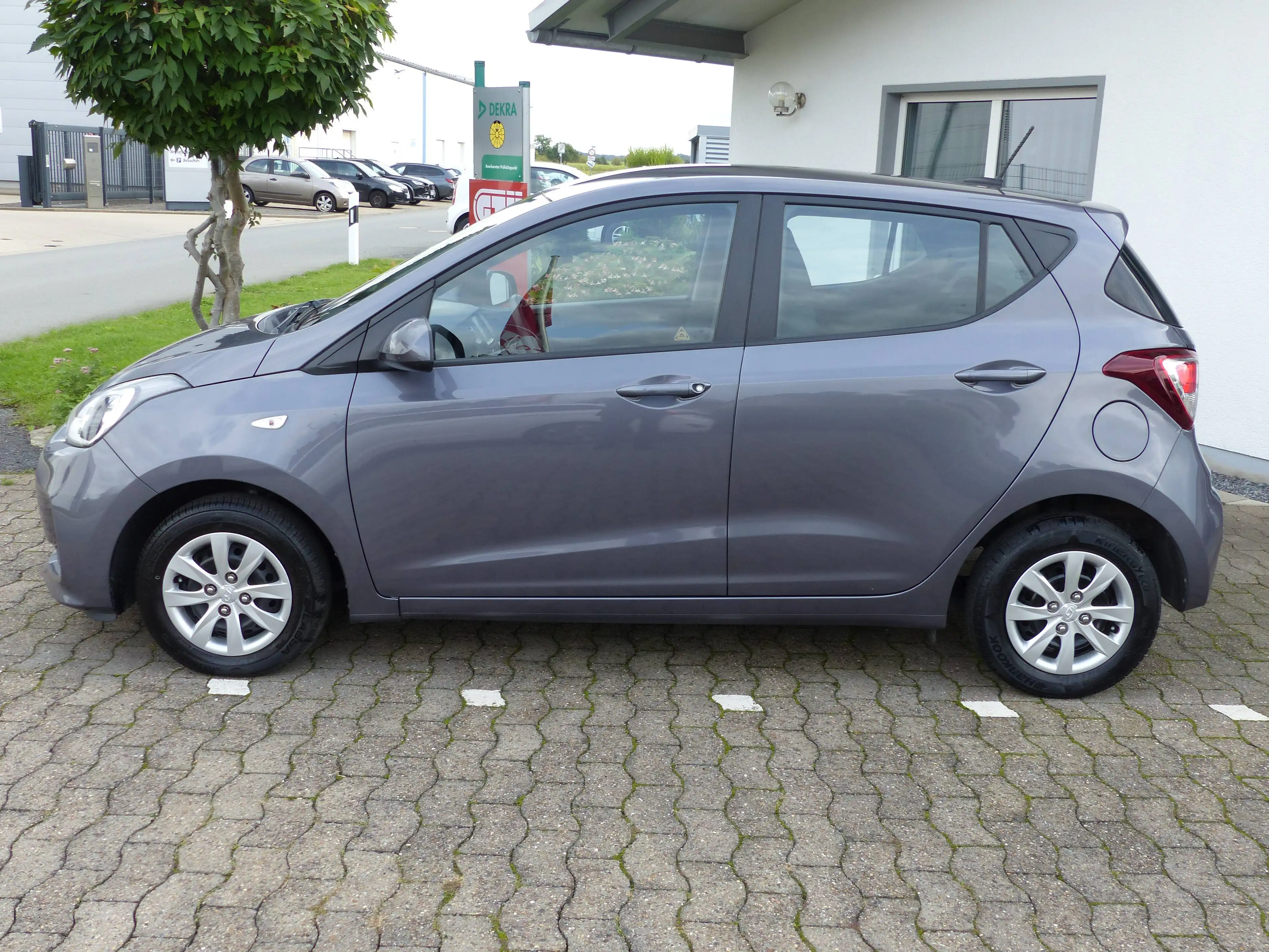 Hyundai i10 Klimaanlage Navigation elektrische Fensterheber vorne und hinten elektrische Spiegel — photo 6