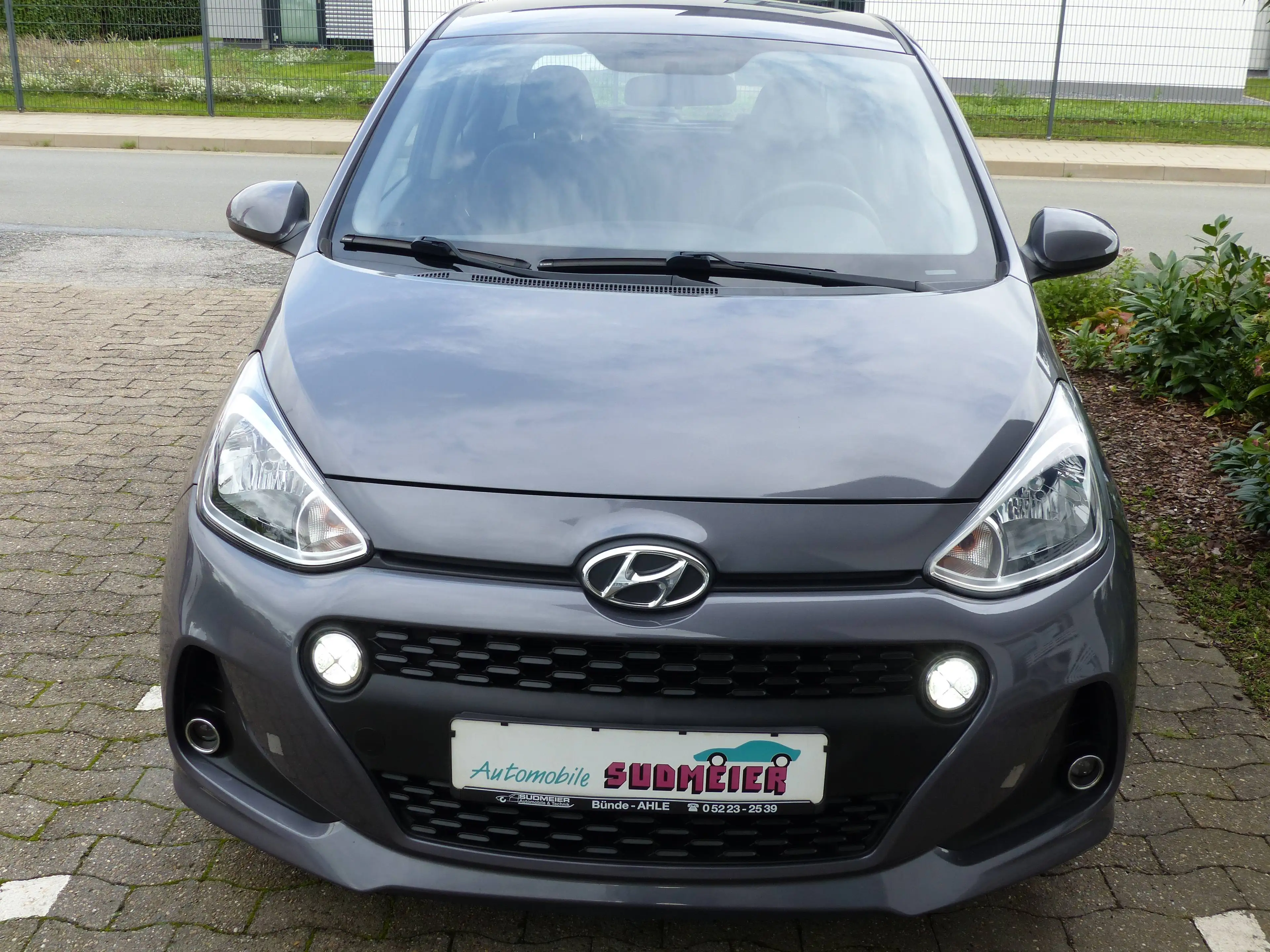 Hyundai i10 Klimaanlage Navigation elektrische Fensterheber vorne und hinten elektrische Spiegel — photo 3