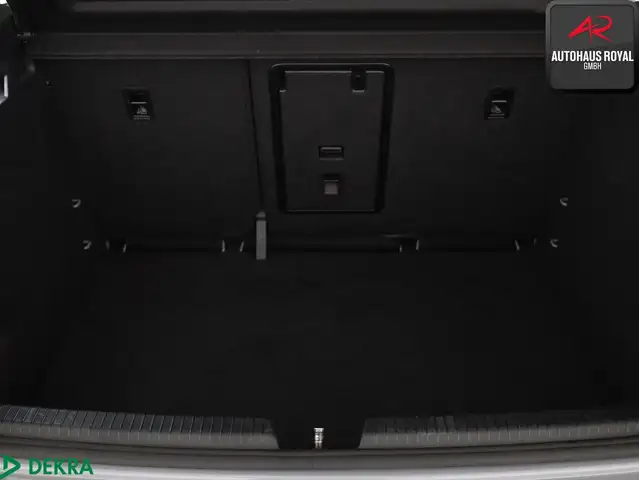 Volkswagen Id.3 view 12