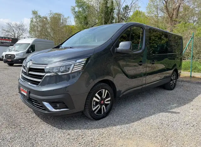 Renault Trafic 2.0 // L2 // 150 PK // 5 Seats // Automaat // Carplay
