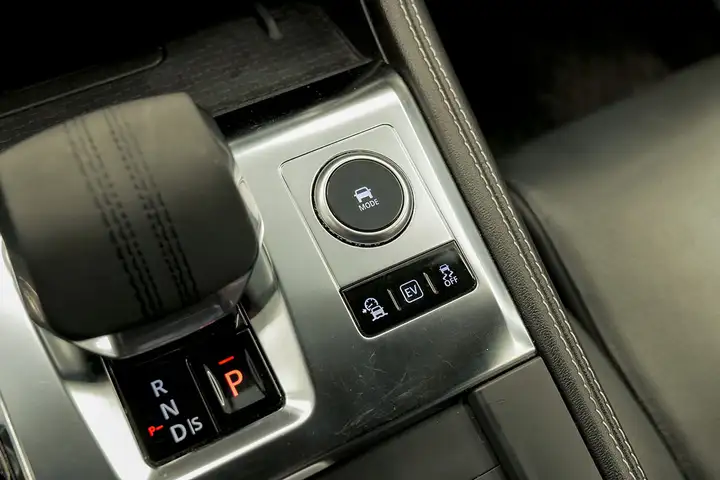 Jaguar F-Pace 2024, foto 39
