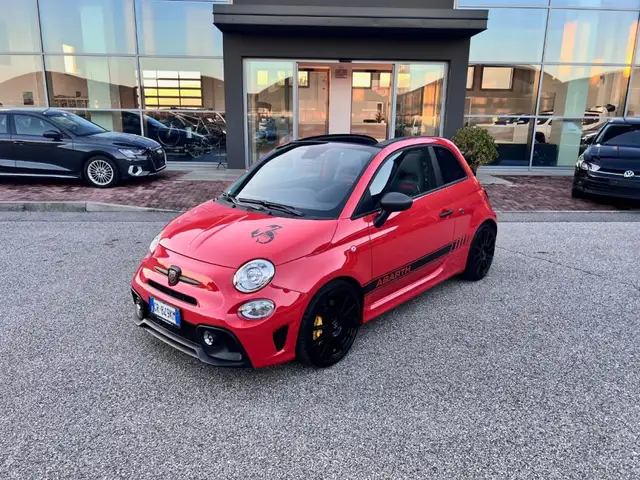 Abarth 695C Cabrio 1.4 Turbo T-Jet 180 CV / Pack Performance