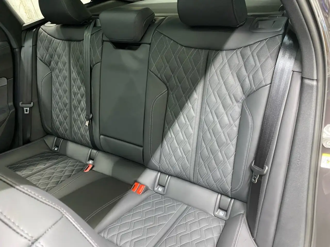 Audi A6 Avant TDI quattro edition one S line HUD+AHK+B&... 6