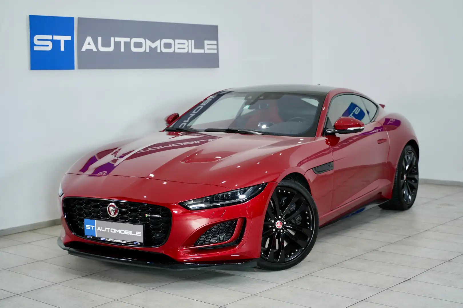 Jaguar F-Type 5.0 V8 P450 R-Dynamic Aut. // NEUWERTIG // Красный - 1