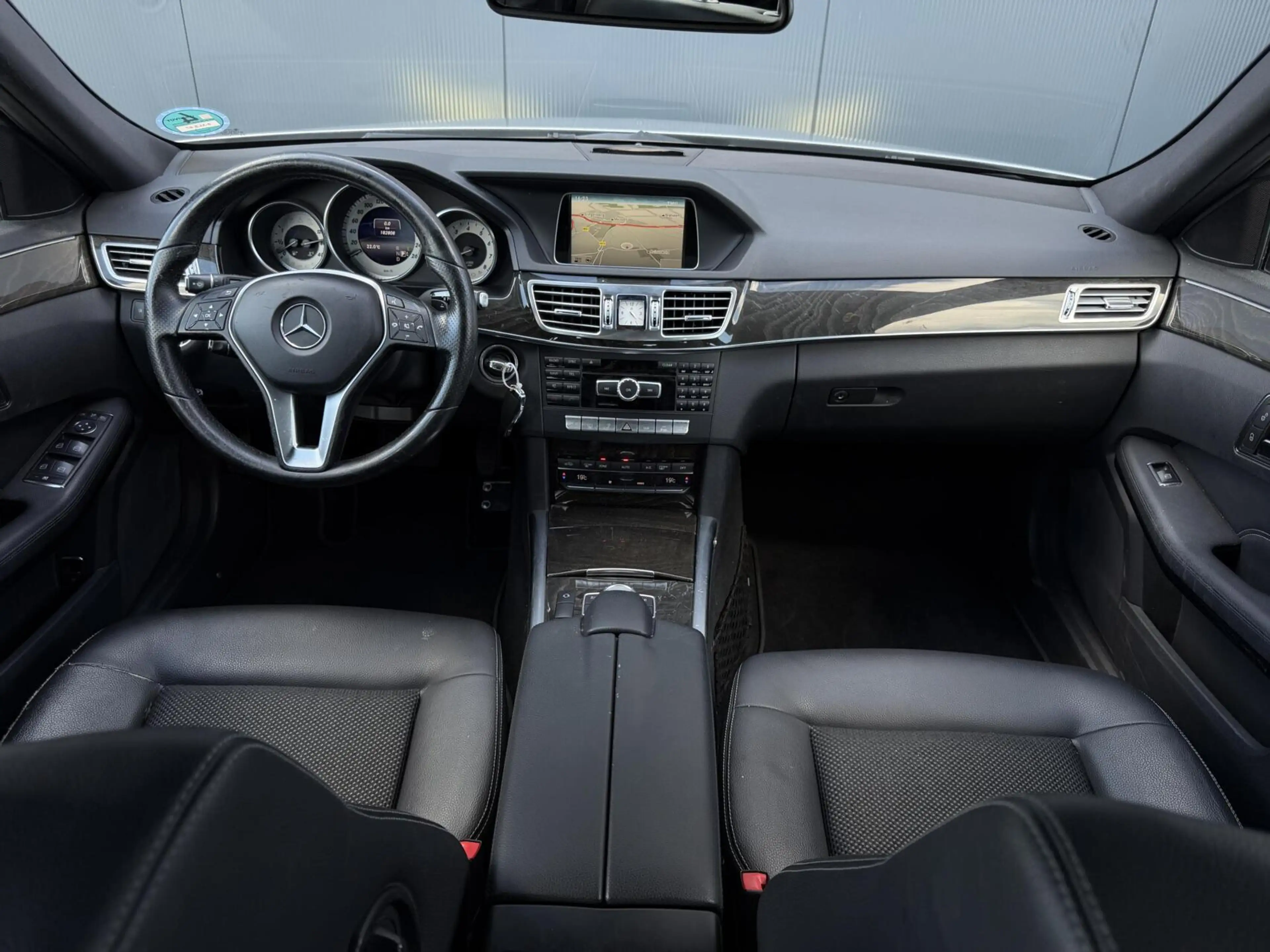 Mercedes-Benz E 200 Estate Avantgarde 2e Eig - Led - Leder - Navi - Tr — photo 14