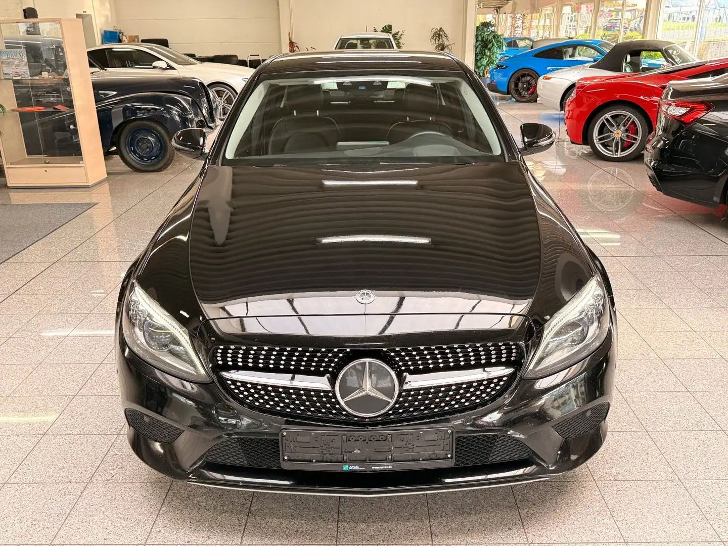 Mercedes-Benz C 200 d AUT--LEDER-NAVI-LED SCHEINWERFER-KLIMAA Schwarz - 2