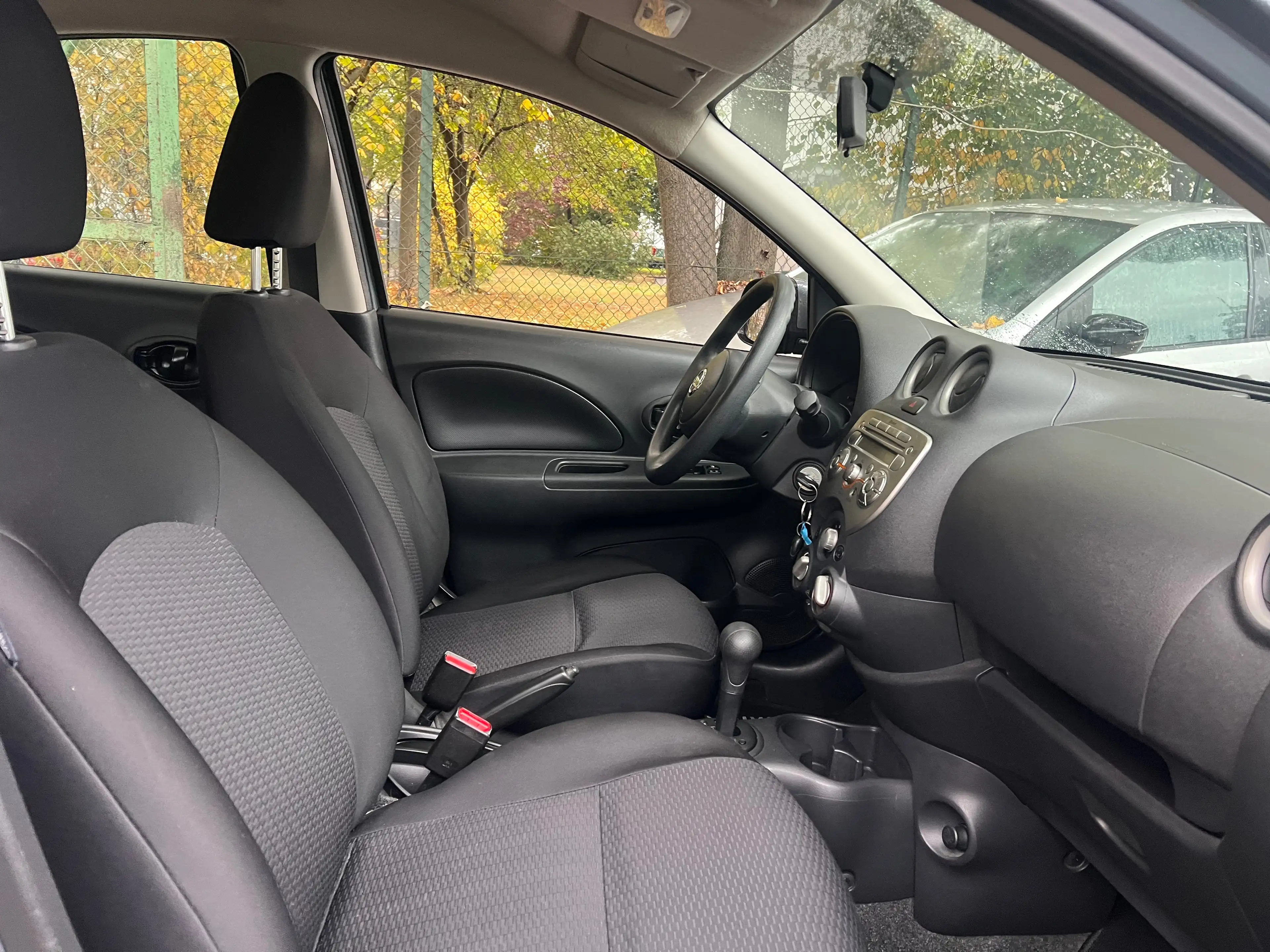 Nissan Micra 1.2 30 Jahre Edition Automatik 1.Hand EURO5 82.000KM — photo 11