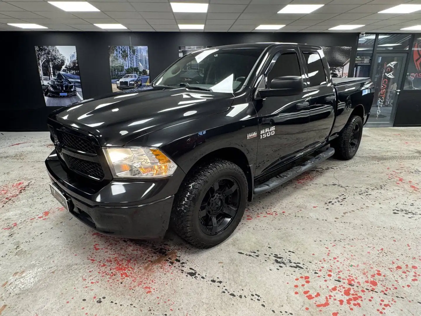 Dodge RAM 1500 Noir - 1