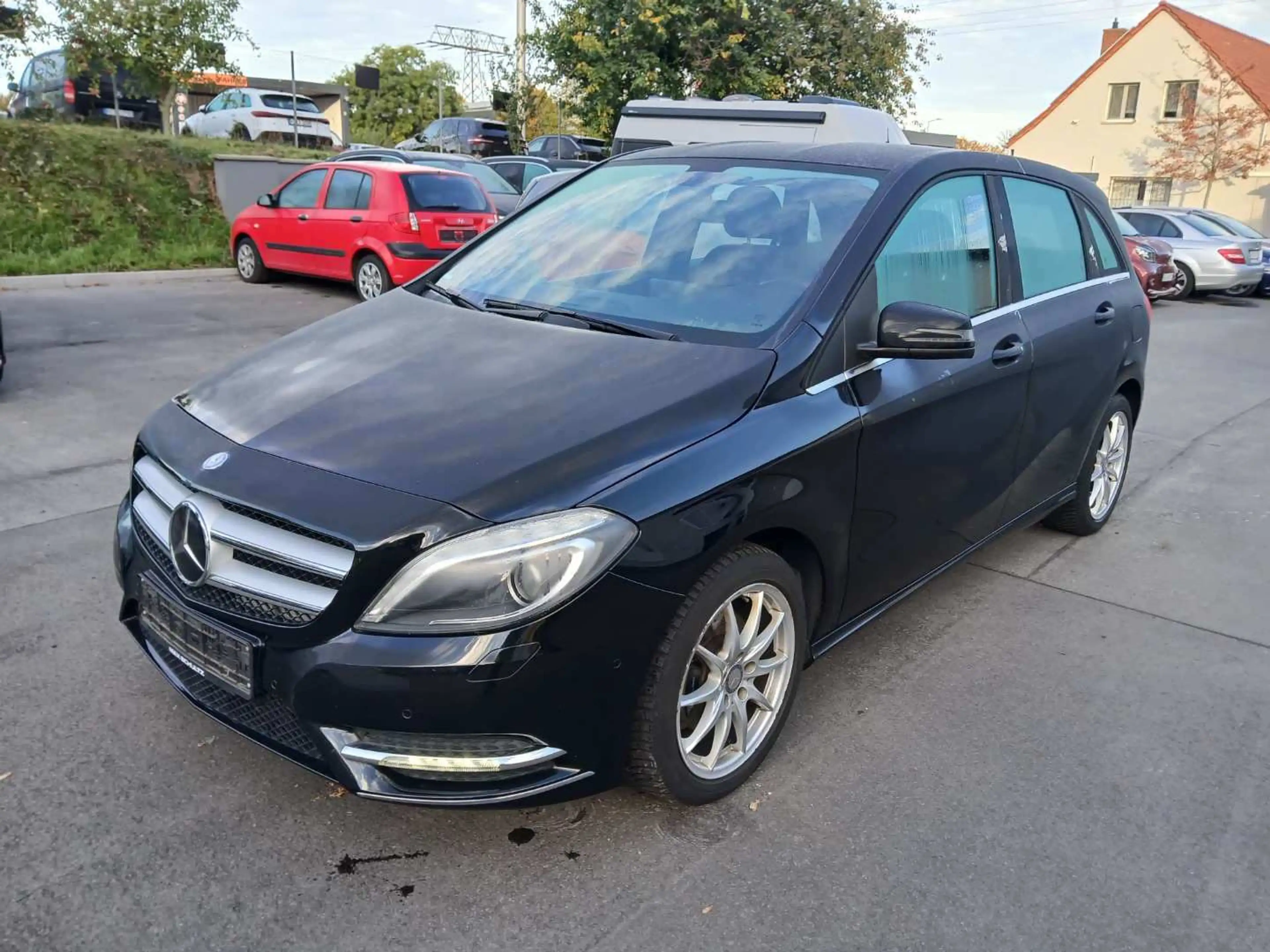 Mercedes-Benz B 200 B 200 7G-DCT 1.Hand "TÜV bis 10/2028" — photo 2