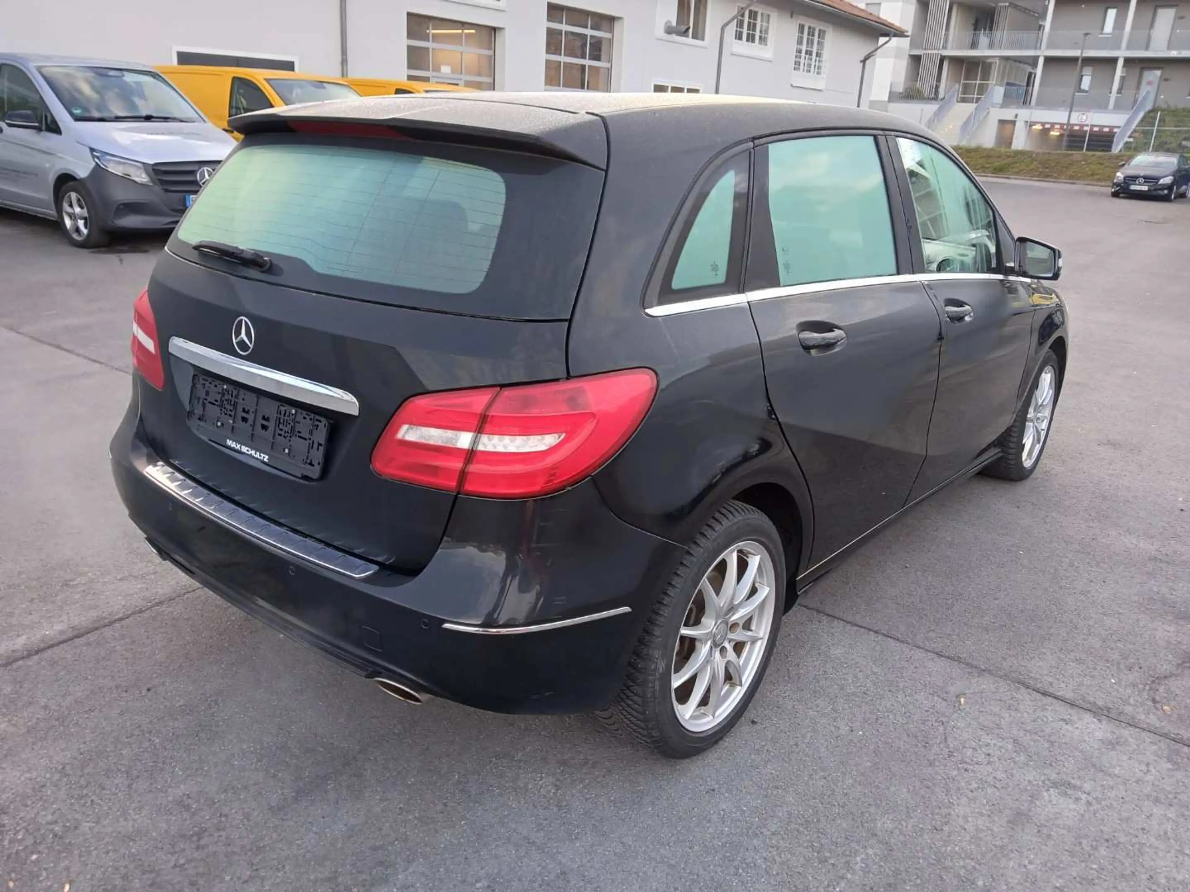 Mercedes-Benz B 200 B 200 7G-DCT 1.Hand "TÜV bis 10/2028" — photo 4