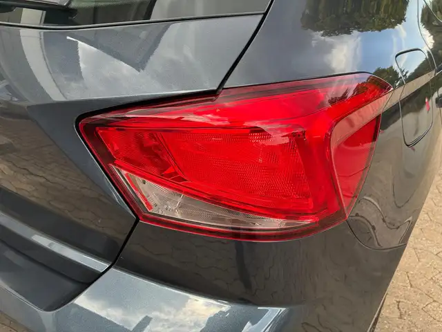 Seat Ibiza view 6