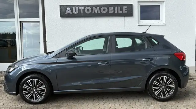 Seat Ibiza view 5