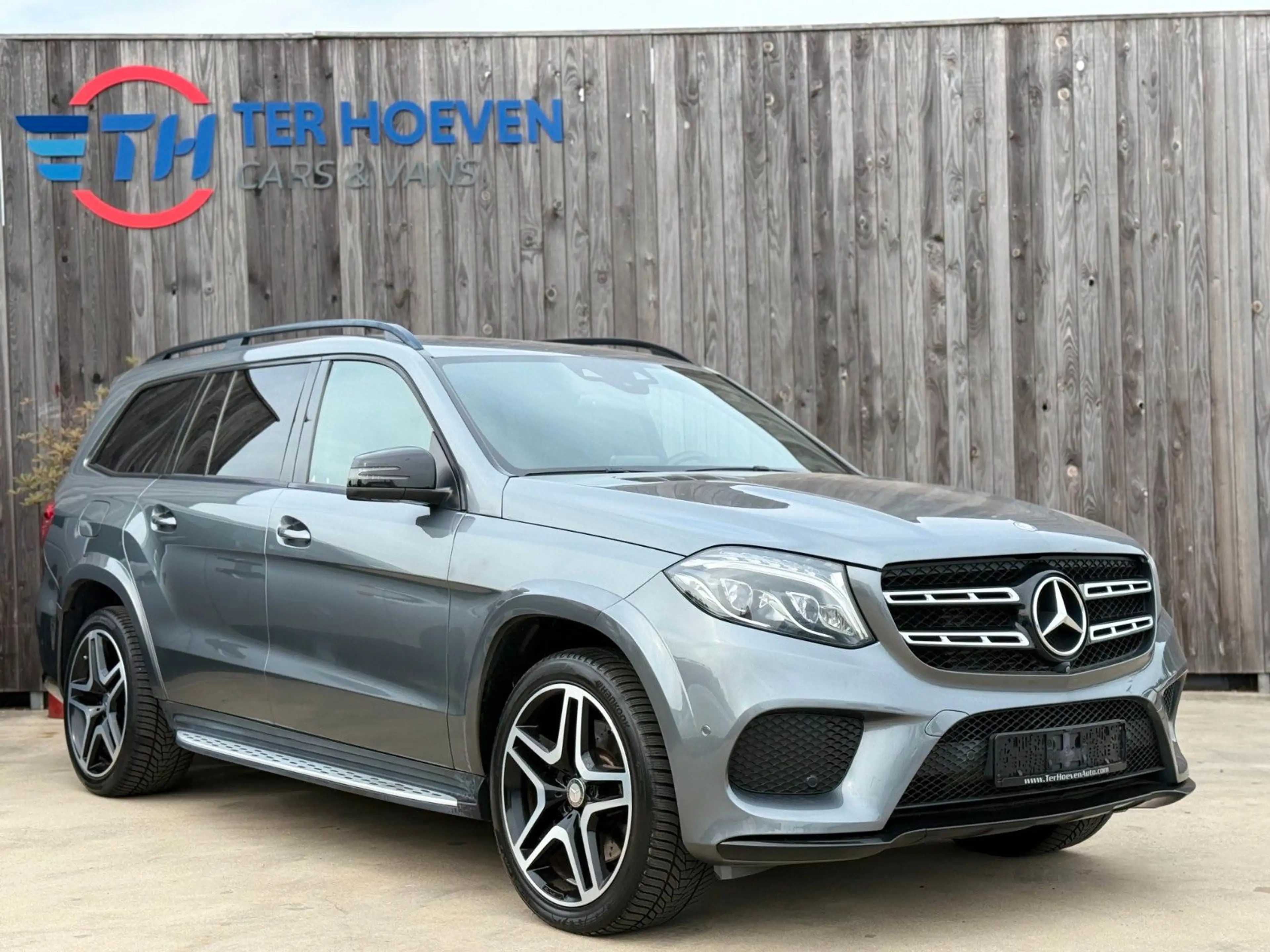 Mercedes-Benz GLS 350 d AMG Night 7-Sitzer Luftfederung 360° — photo 3