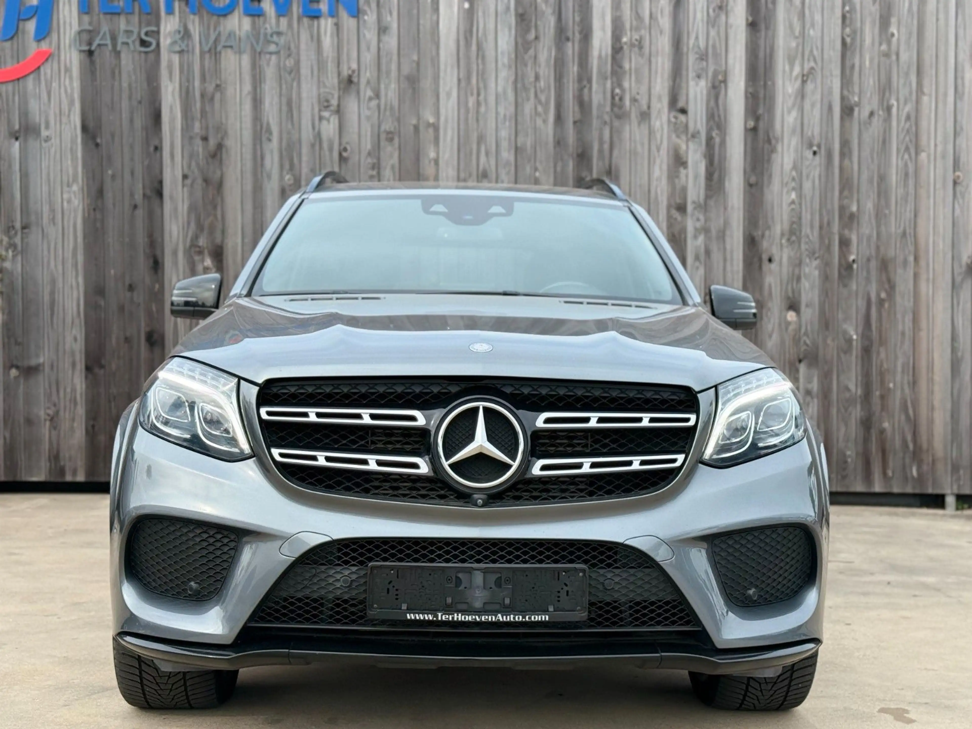 Mercedes-Benz GLS 350 d AMG Night 7-Sitzer Luftfederung 360° — photo 2