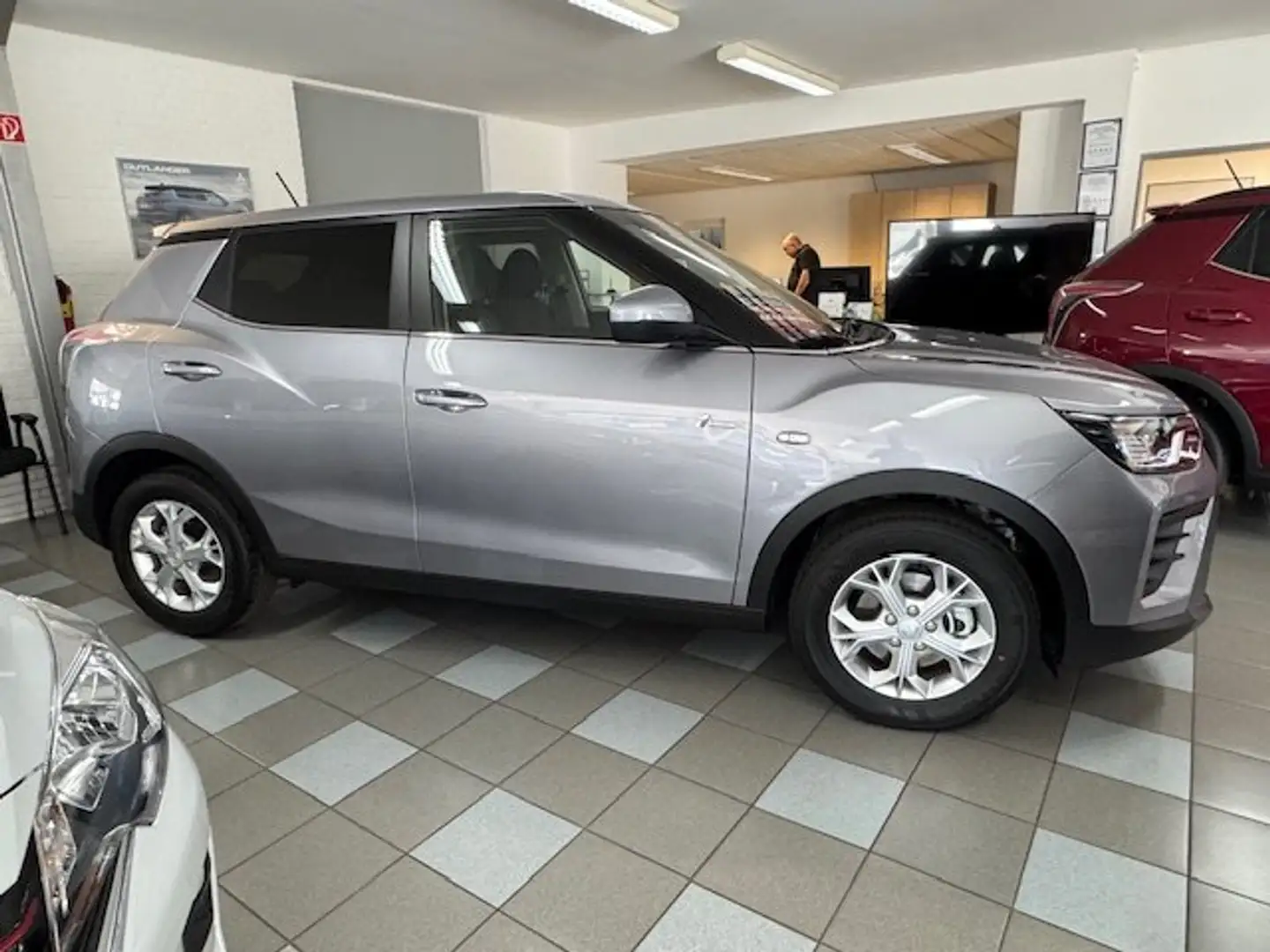 KGM Tivoli KGM Tivoli Sondermodell "Nomad" 2WD Gris - 2