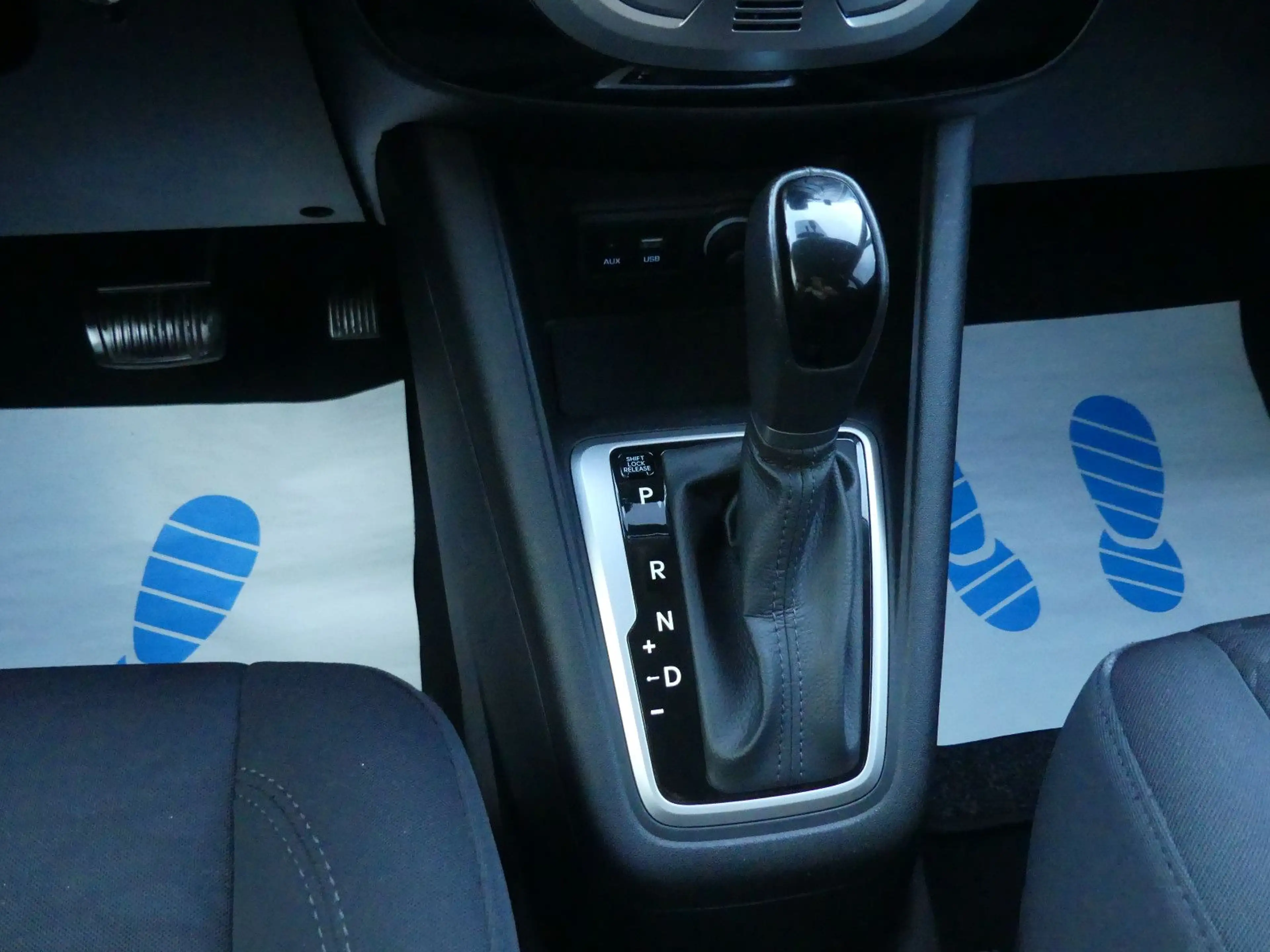 Hyundai iX20 Trend Automatik Bluethooth PDC Klima USB — photo 15