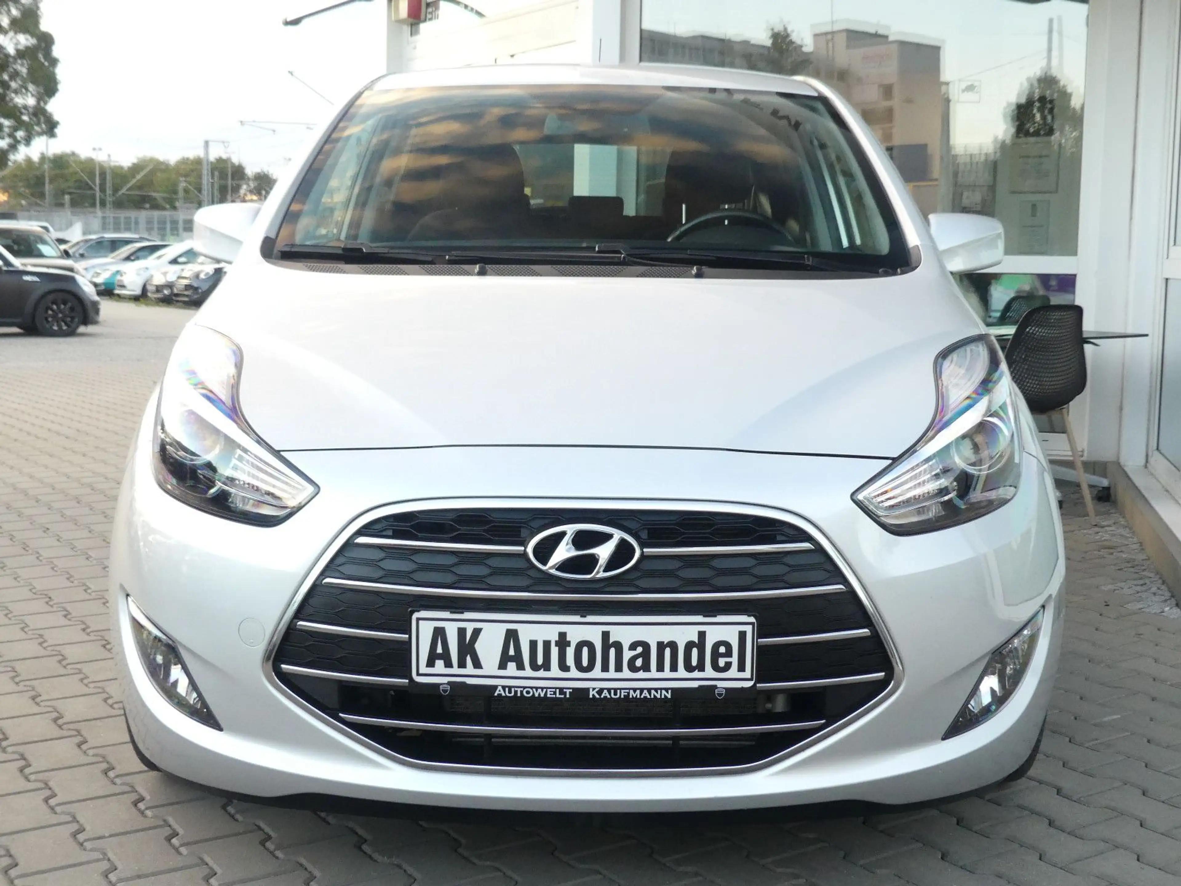 Hyundai iX20 Trend Automatik Bluethooth PDC Klima USB — photo 2