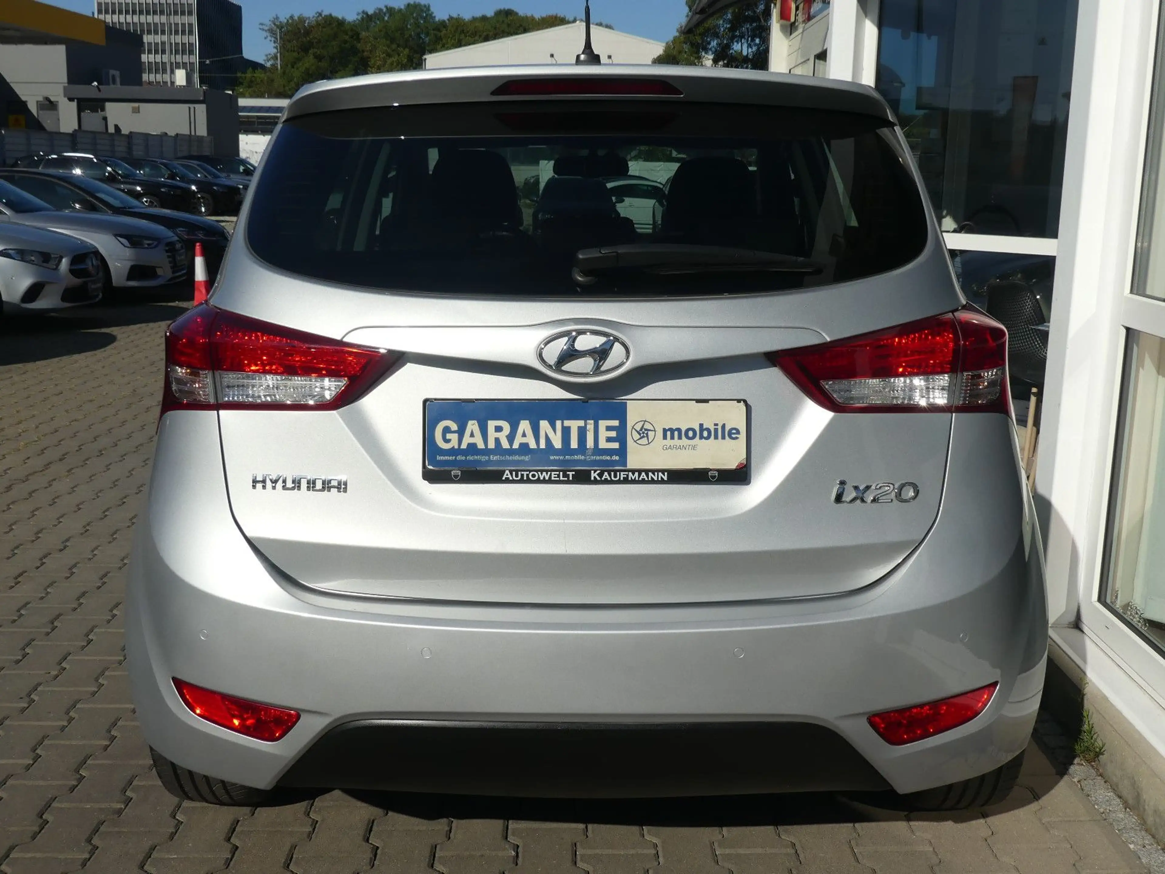 Hyundai iX20 Trend Automatik Bluethooth PDC Klima USB — photo 6