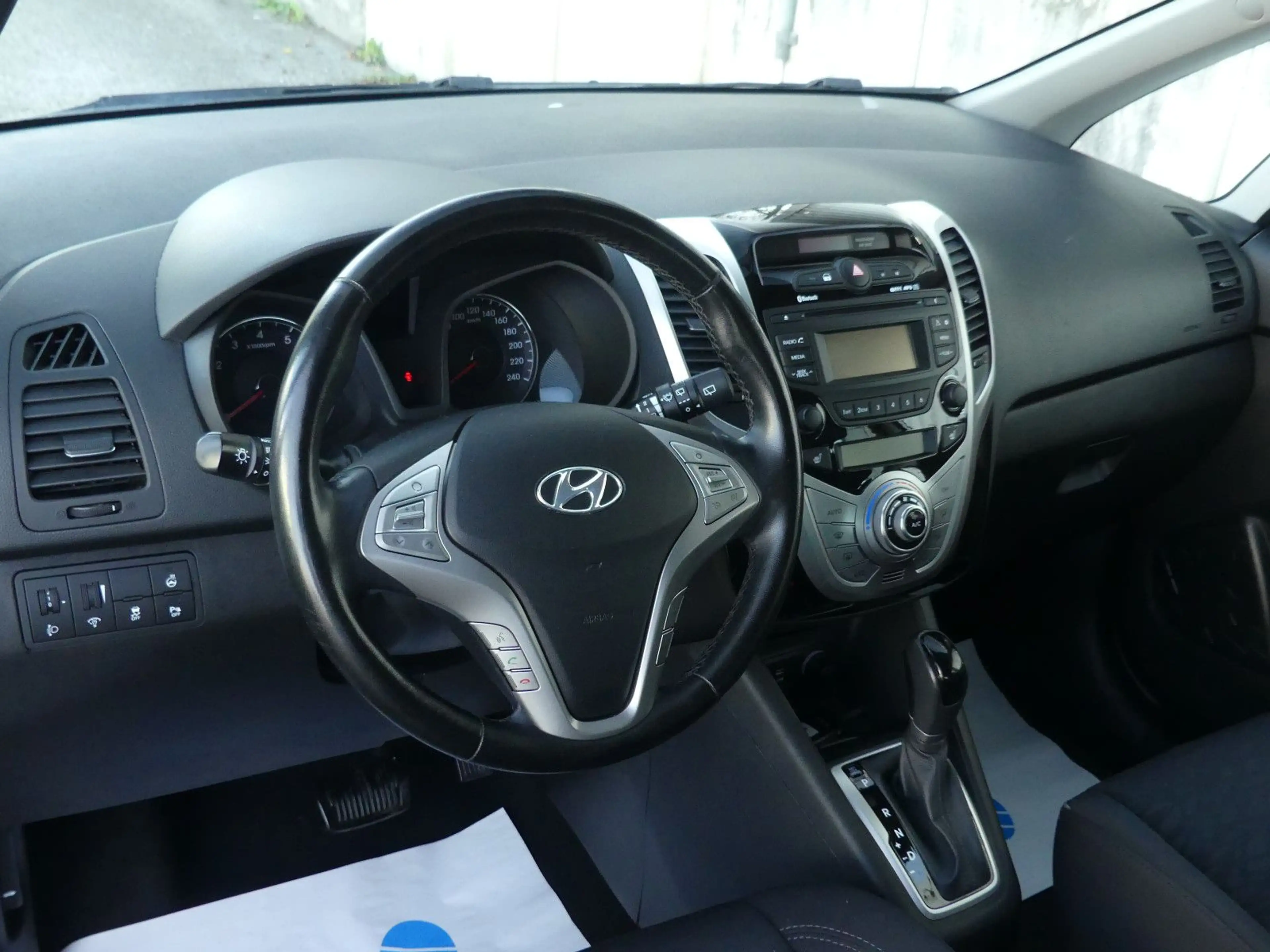 Hyundai iX20 Trend Automatik Bluethooth PDC Klima USB — photo 10