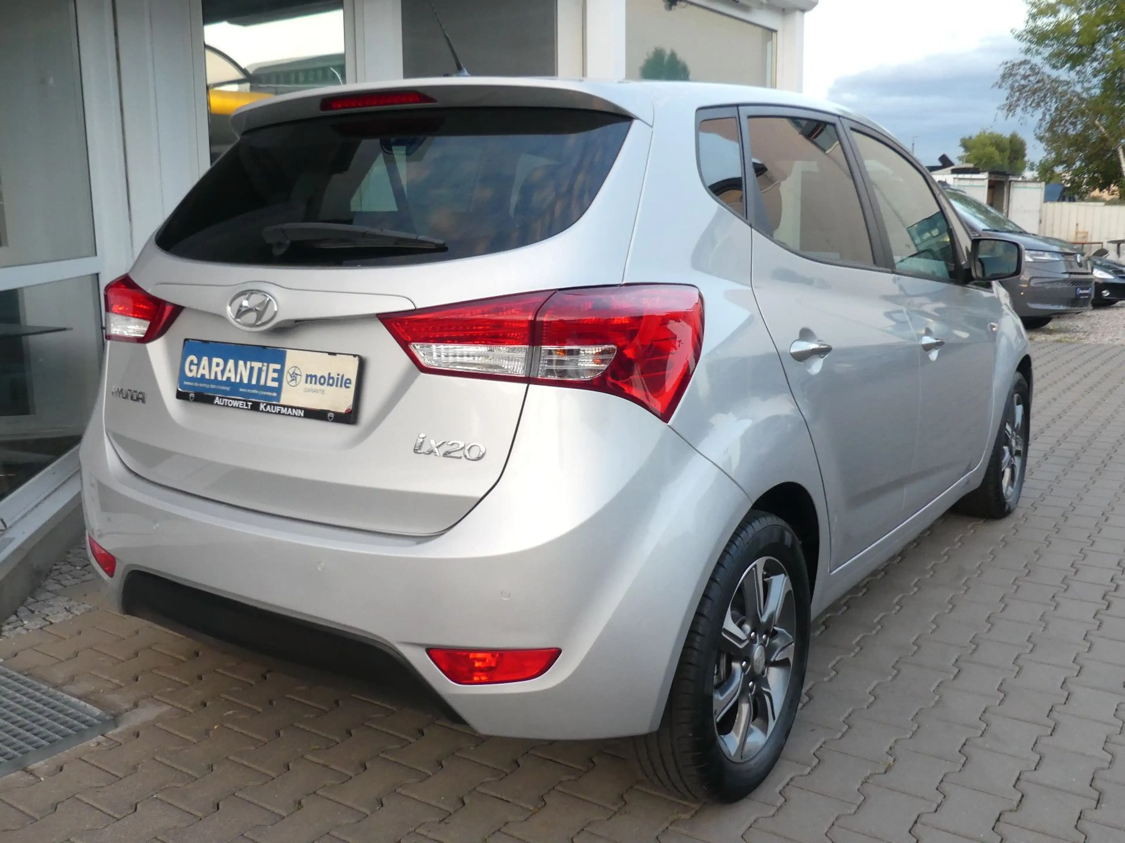 Hyundai iX20 Trend Automatik Bluethooth PDC Klima USB — photo 5