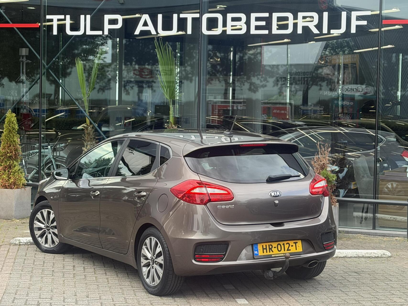 Kia Ceed / cee'd 1.6 GDI DynamicLine Automaat hb 2015 Luxe uitv — photo 3
