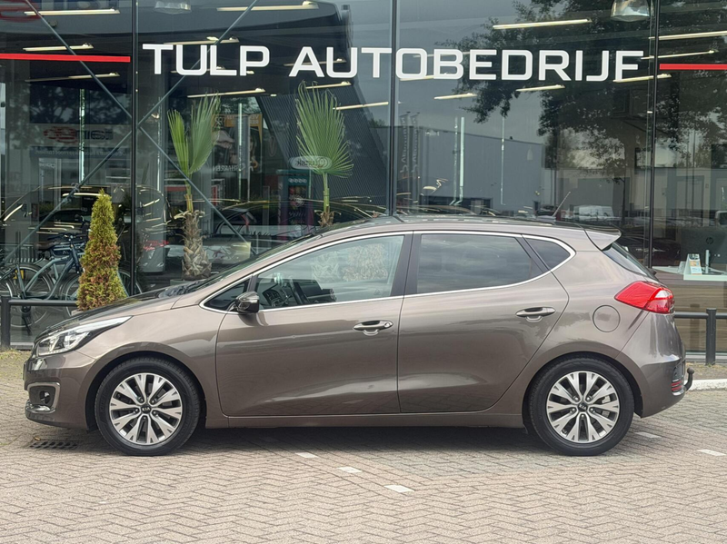 Kia Ceed / cee'd 1.6 GDI DynamicLine Automaat hb 2015 Luxe uitv — photo 8