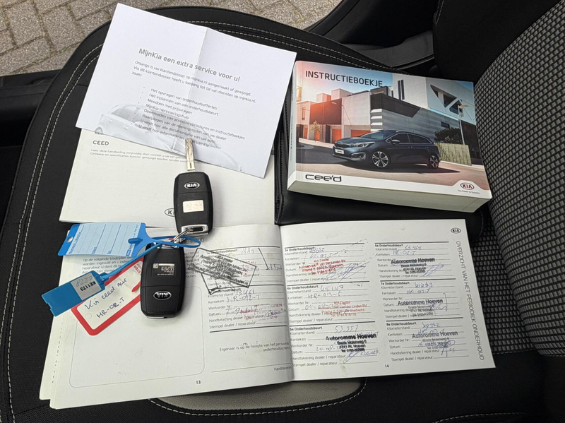 Kia Ceed / cee'd 1.6 GDI DynamicLine Automaat hb 2015 Luxe uitv — photo 41