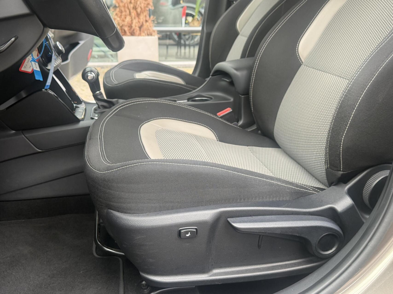 Kia Ceed / cee'd 1.6 GDI DynamicLine Automaat hb 2015 Luxe uitv — photo 26