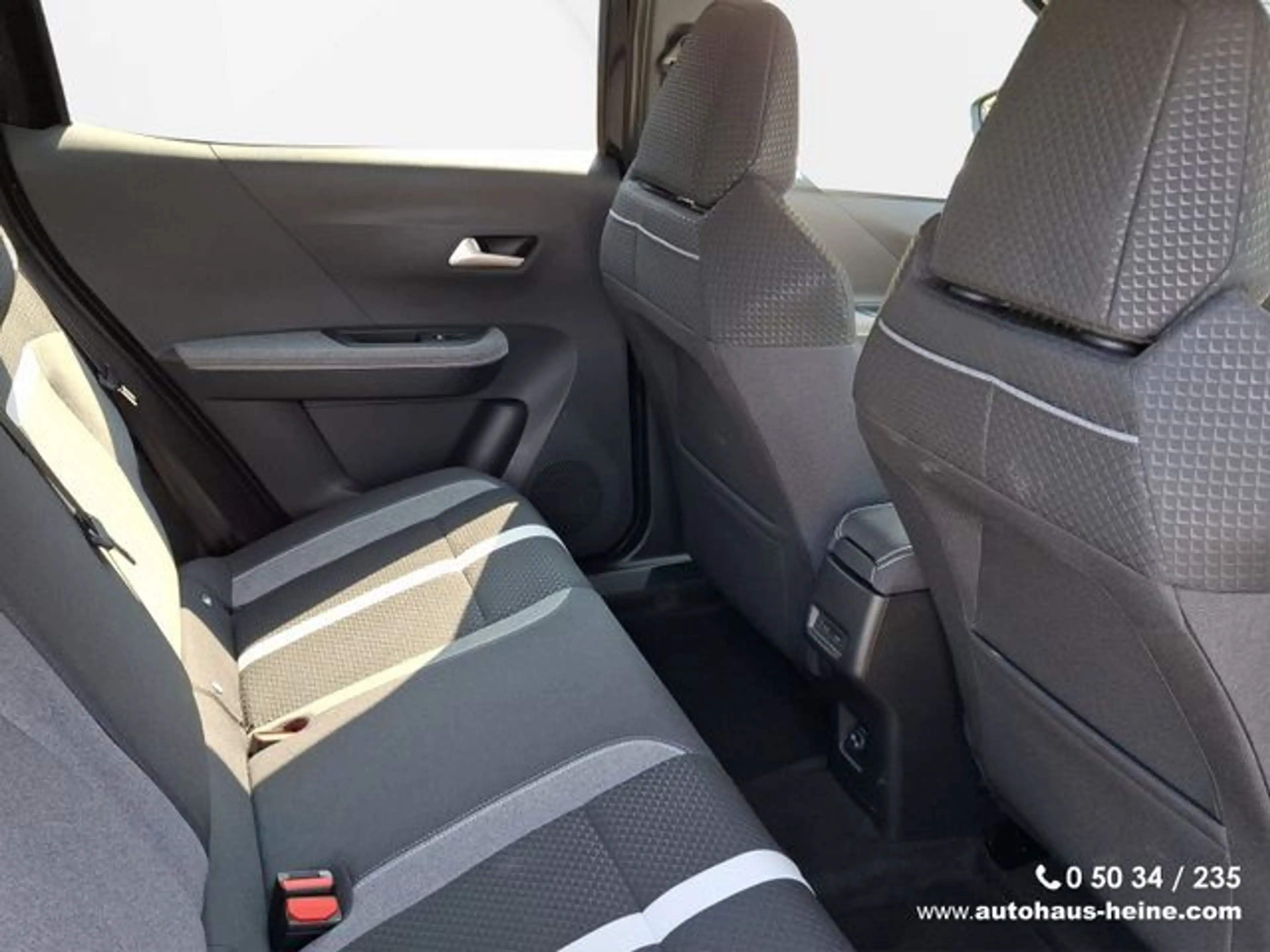 Opel Frontera Frontera Ultimate 1.2|Sitz/Lenkrad/ScheibenHZ — photo 7