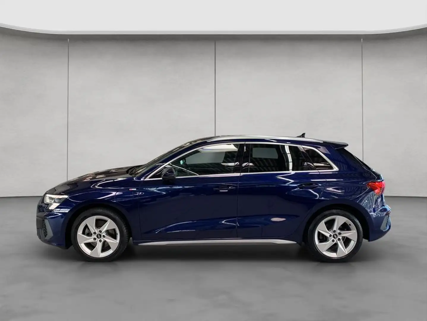 Audi A3 40 TFSIe SB S tronic S line/Matrix/B&O Blau - 2