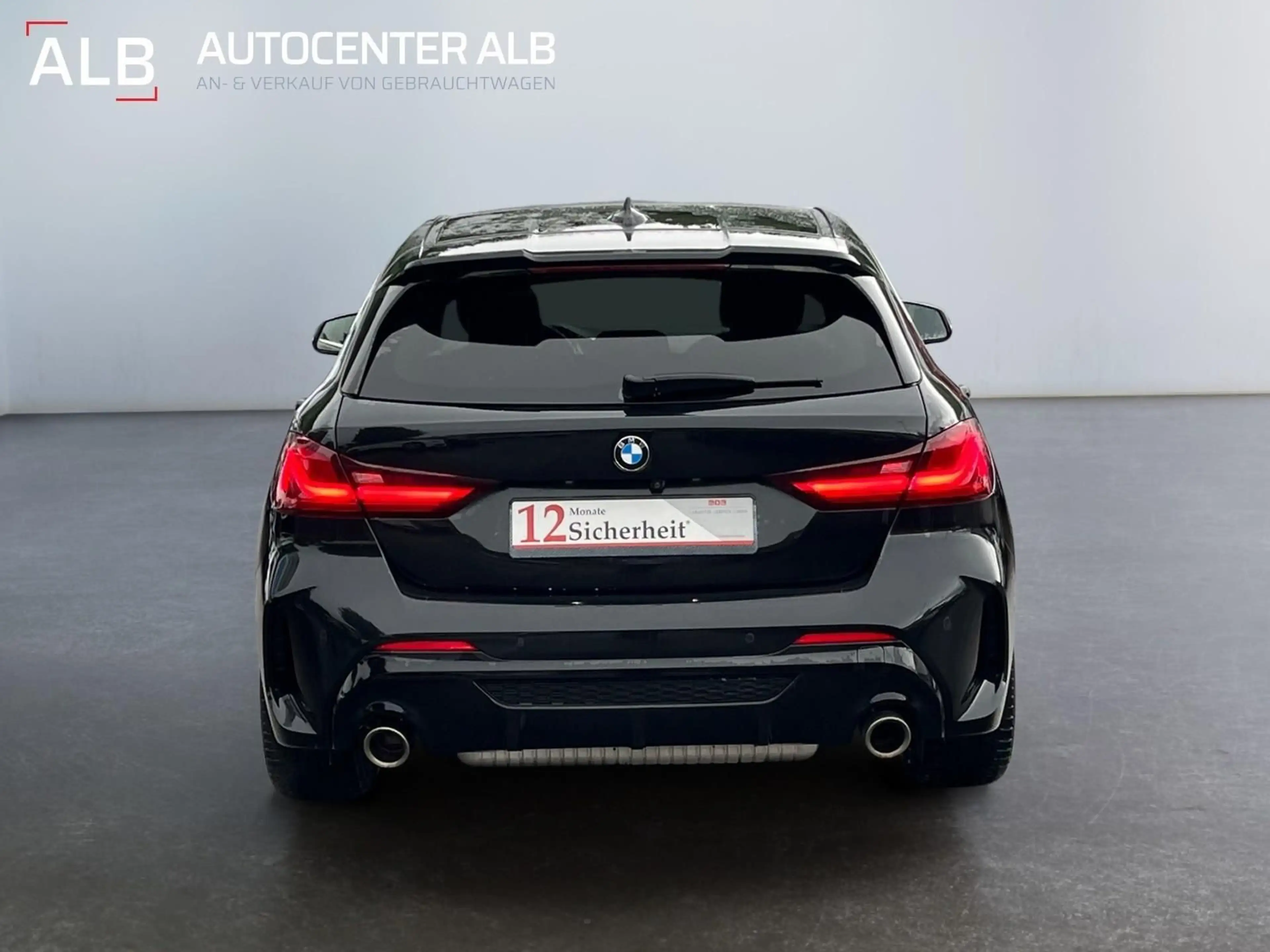 BMW 135 M135 i xDrive/M-PACKET/NAVI/PANO/HEAD-UP/LED — photo 4