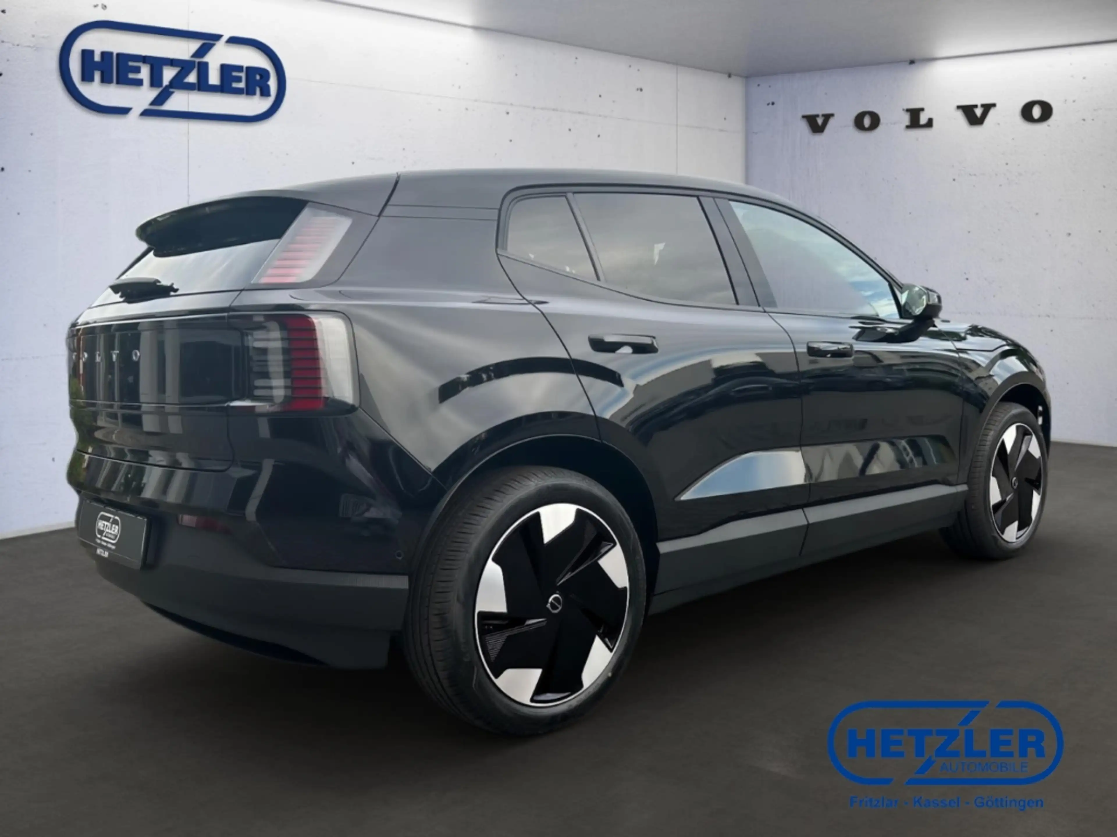 Volvo EX30 Single Extended Range RWD Ultra Panorama Memory Si — photo 3