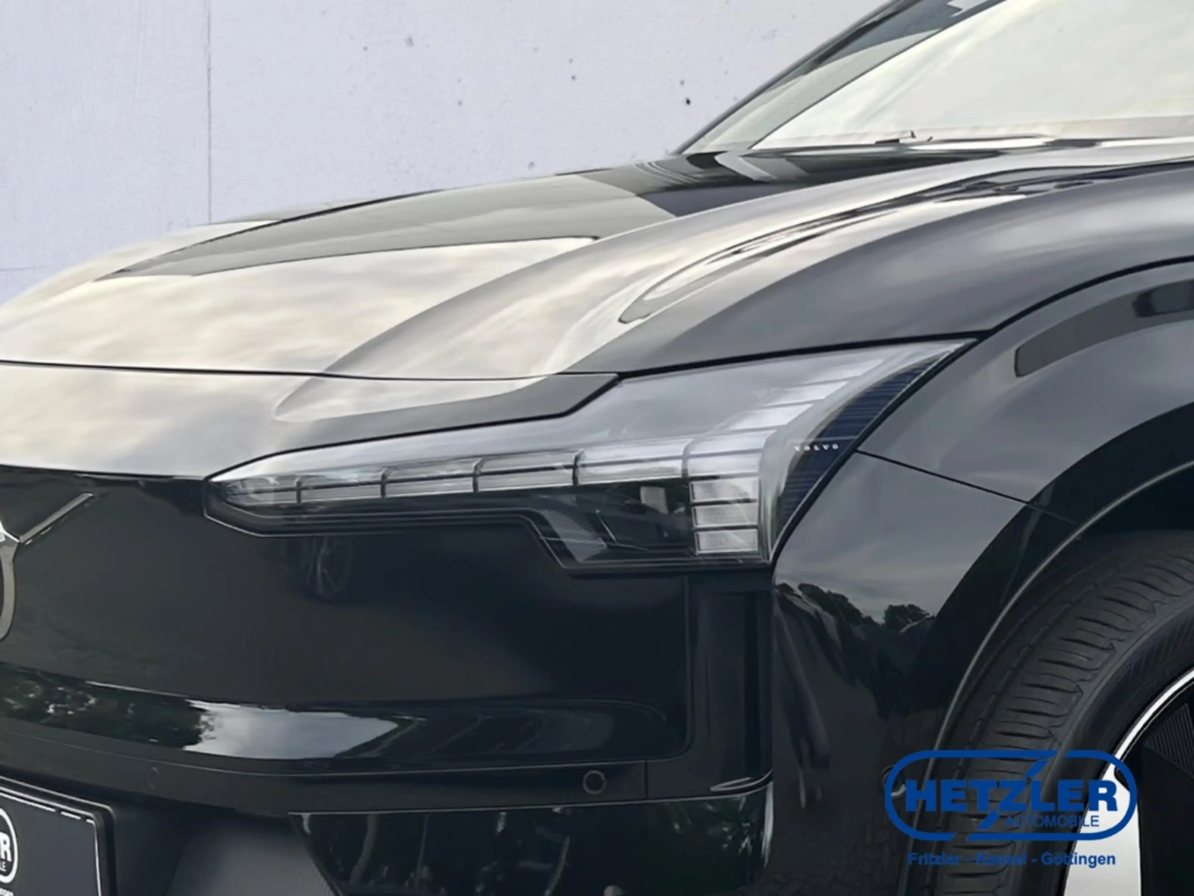 Volvo EX30 Single Extended Range RWD Ultra Panorama Memory Si — photo 5