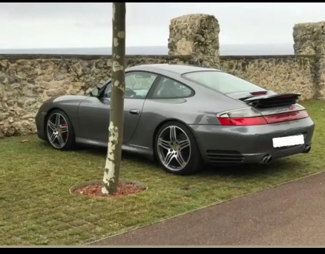 Porsche 911 Carrera 4 S Szary - 2