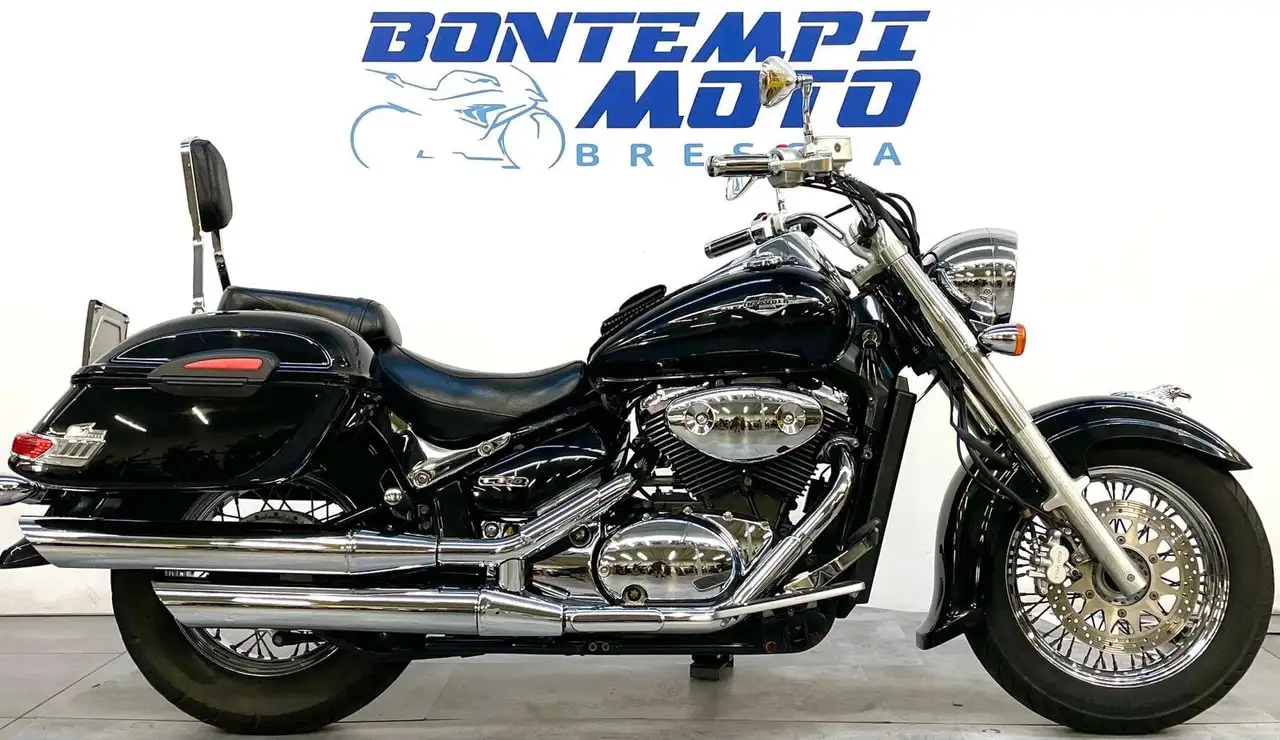 Suzuki Intruder C