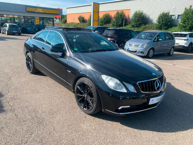 Mercedes-Benz E 350 E Coupe E 350 CGI BlueEfficiency — photo 4