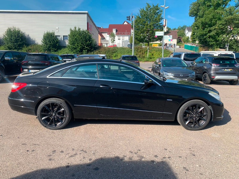 Mercedes-Benz E 350 E Coupe E 350 CGI BlueEfficiency — photo 5