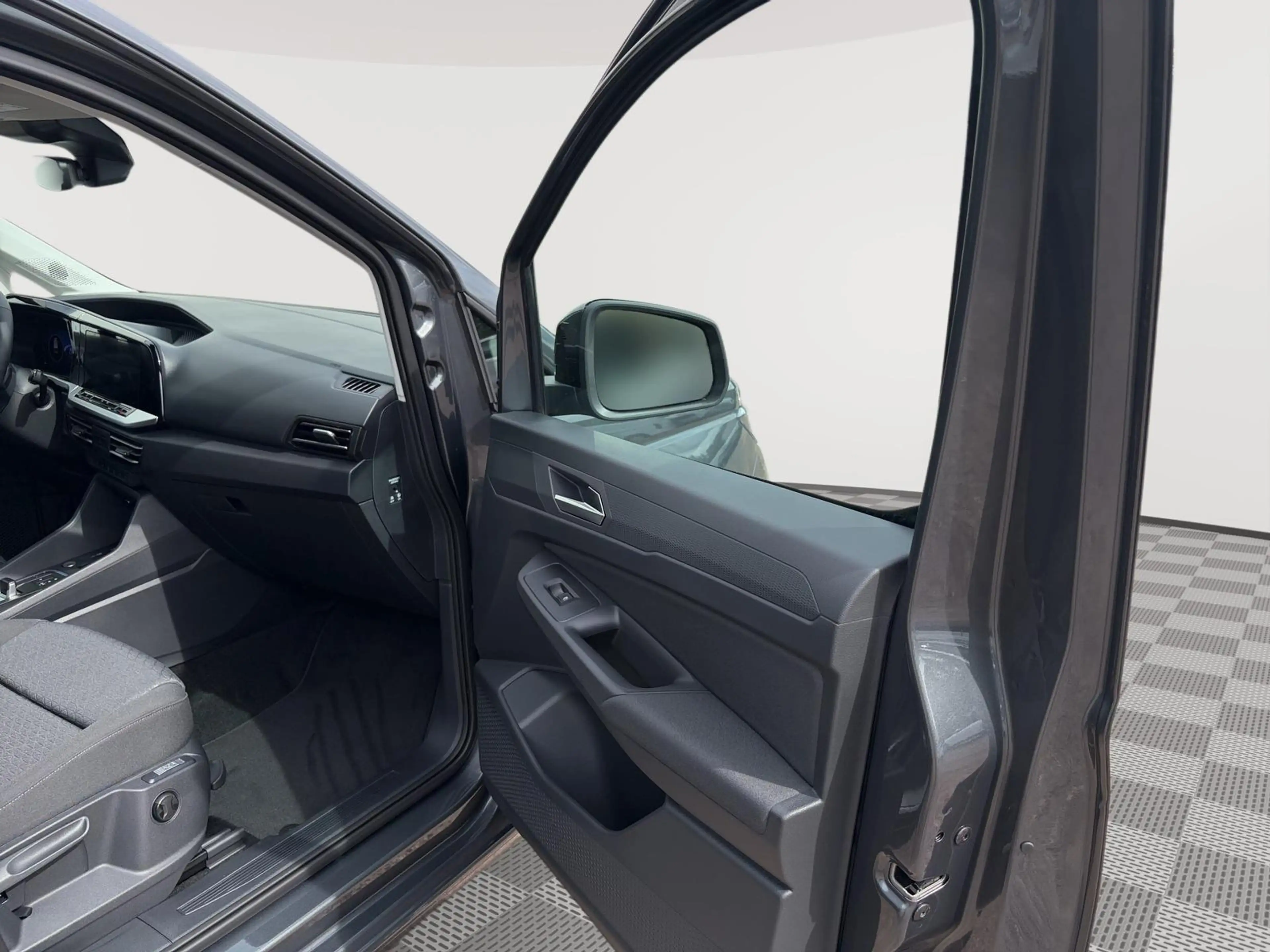 Ford Grand Tourneo PHEV Titanium 1.5 EcoBoost #AHK #SITZ-PAKET — photo 14