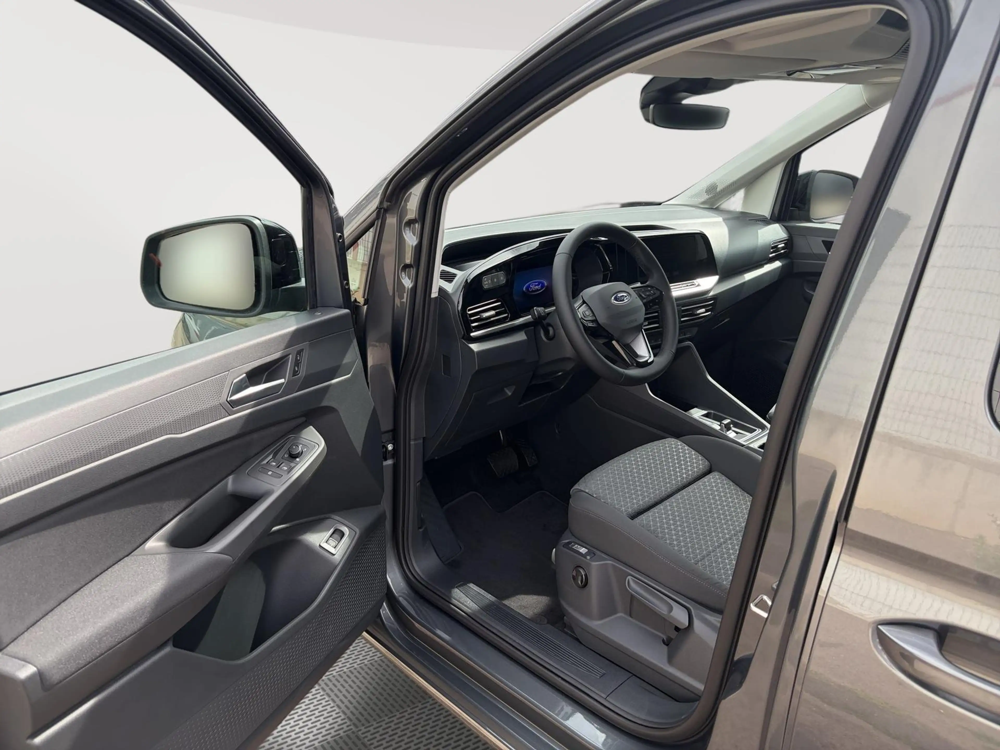 Ford Grand Tourneo PHEV Titanium 1.5 EcoBoost #AHK #SITZ-PAKET — photo 13