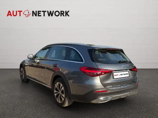 Mercedes-Benz C-Class view 2